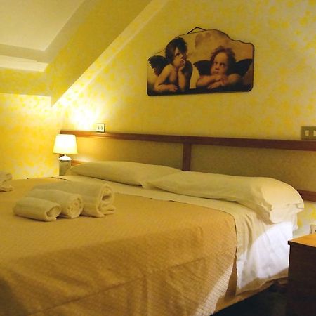 Hotel Cristallo Assergi Ngoại thất bức ảnh