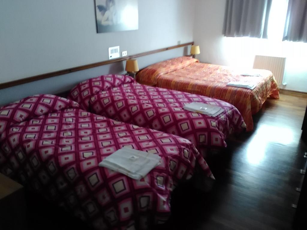 Hotel Cristallo Assergi Phòng bức ảnh